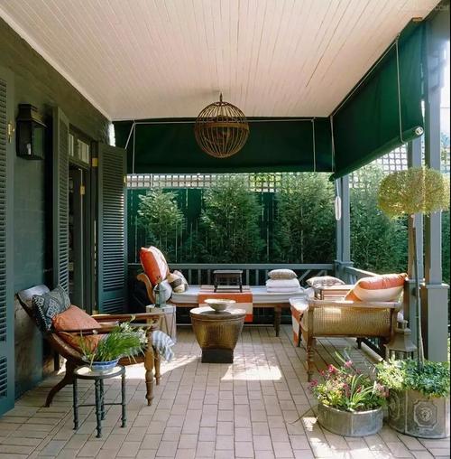 阳台木地板1.jpg 阳台木地板1.jpg