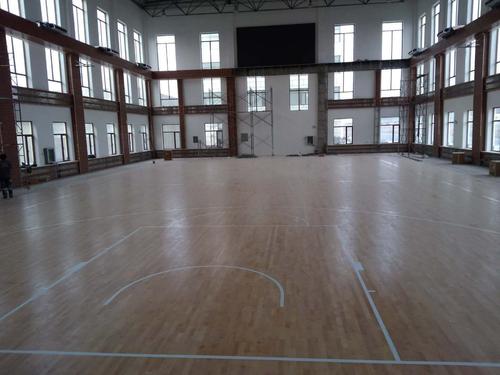 运动木地板2.jpg 运动木地板2.jpg