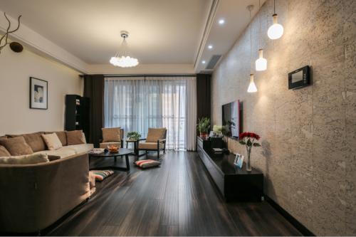 深色木地板1.jpg 深色木地板1.jpg